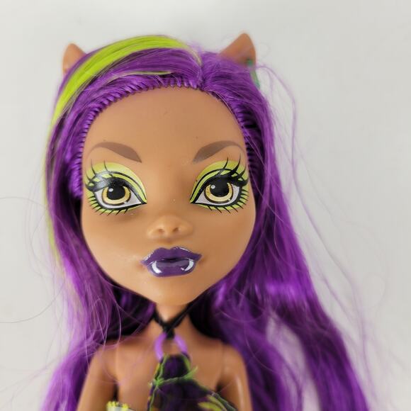 Monster High Doll Clawdeen‎ Generation 1 Skull Shores Wolf Swimsuit Dress Purple - Picture 2 of 12